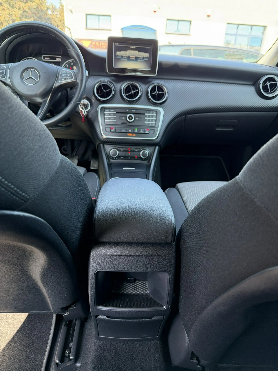 Mercedes GLA 200 - Zdjęcie 30