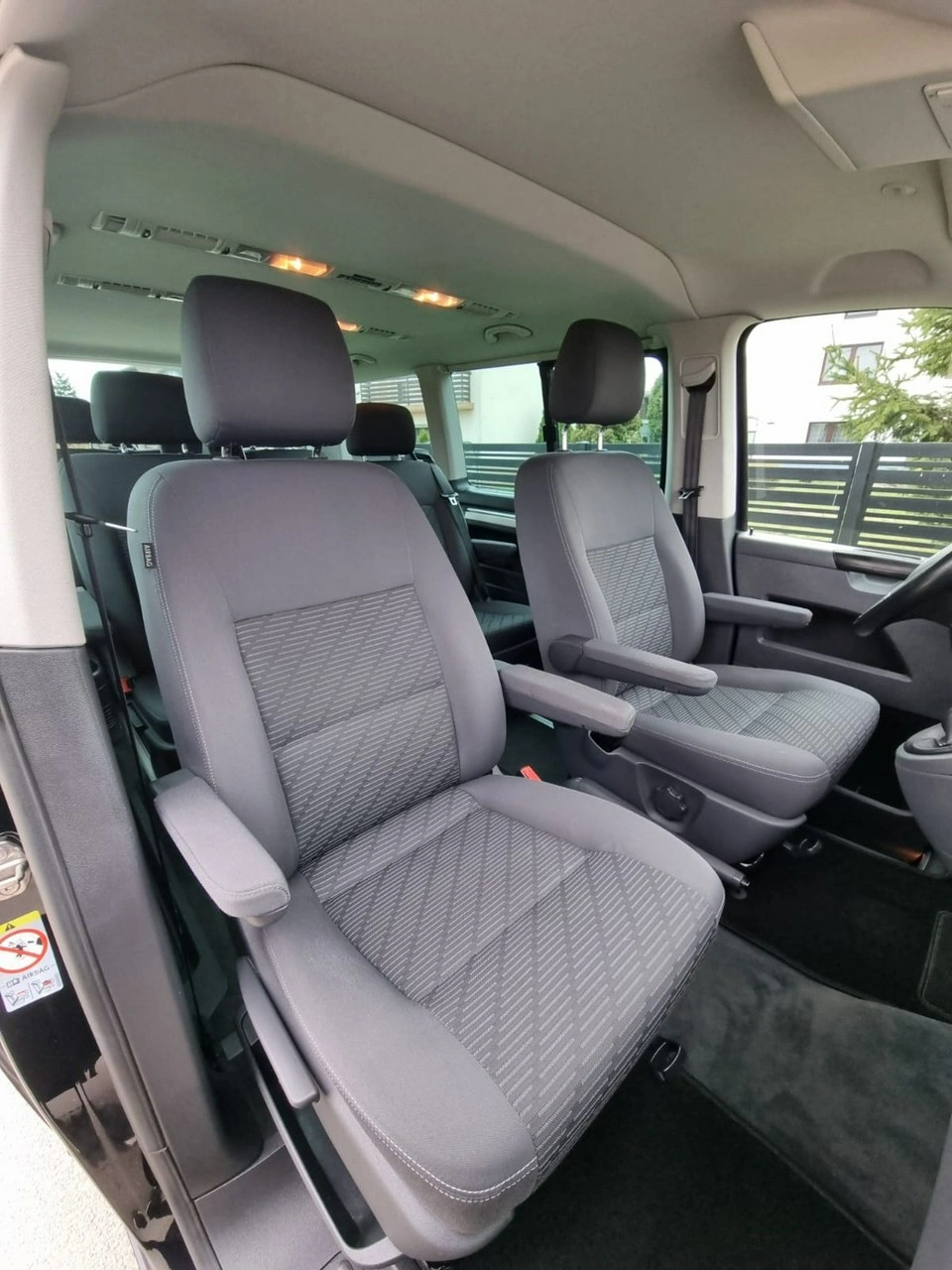 Volkswagen Multivan - Zdjęcie 14