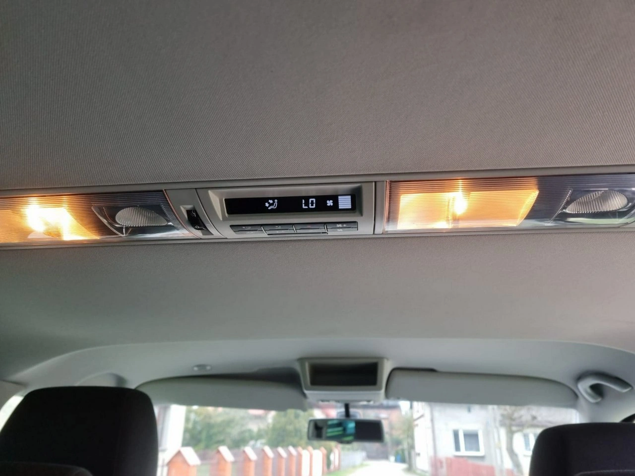 Volkswagen Multivan - Zdjęcie 20