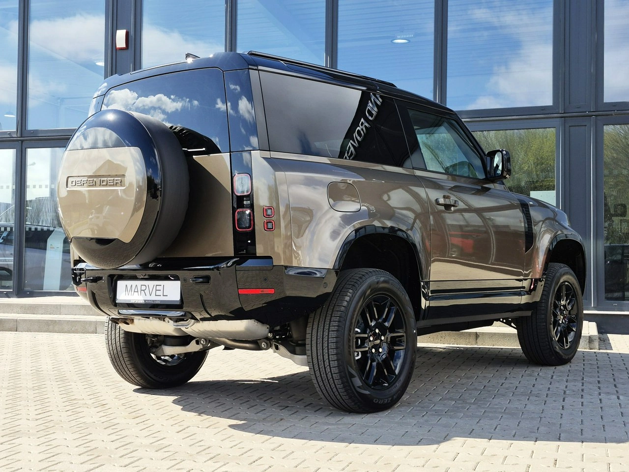 Land Rover Defender - Zdjęcie 11