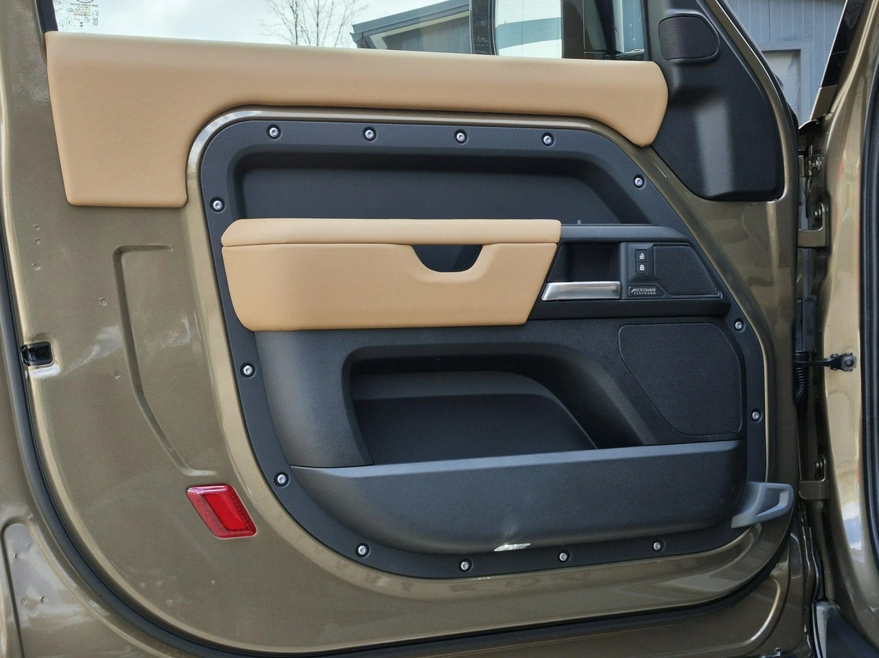 Land Rover Defender - Zdjęcie 15