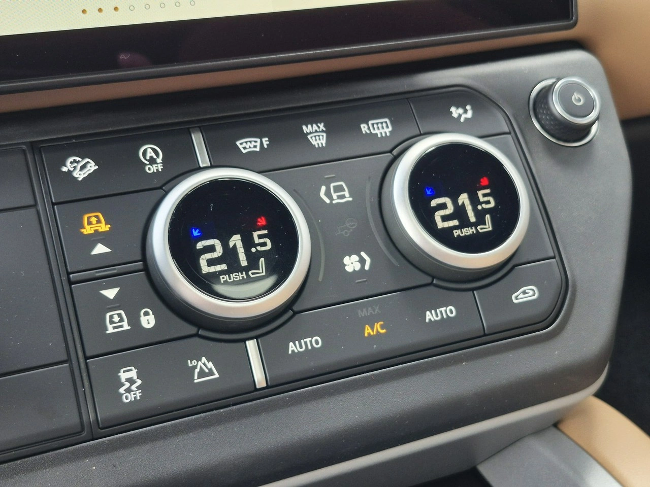 Land Rover Defender - Zdjęcie 35