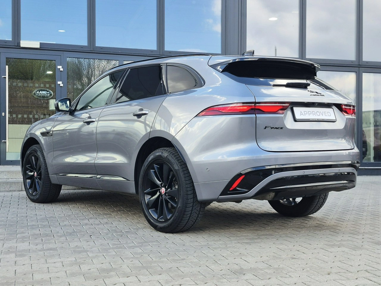Jaguar F-Pace - Zdjęcie 9