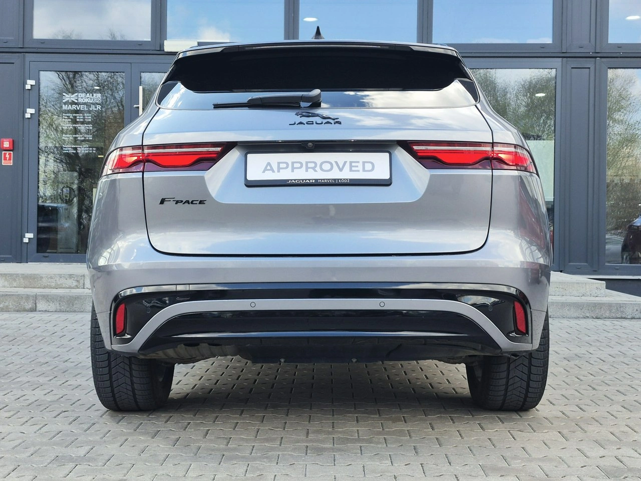 Jaguar F-Pace - Zdjęcie 10