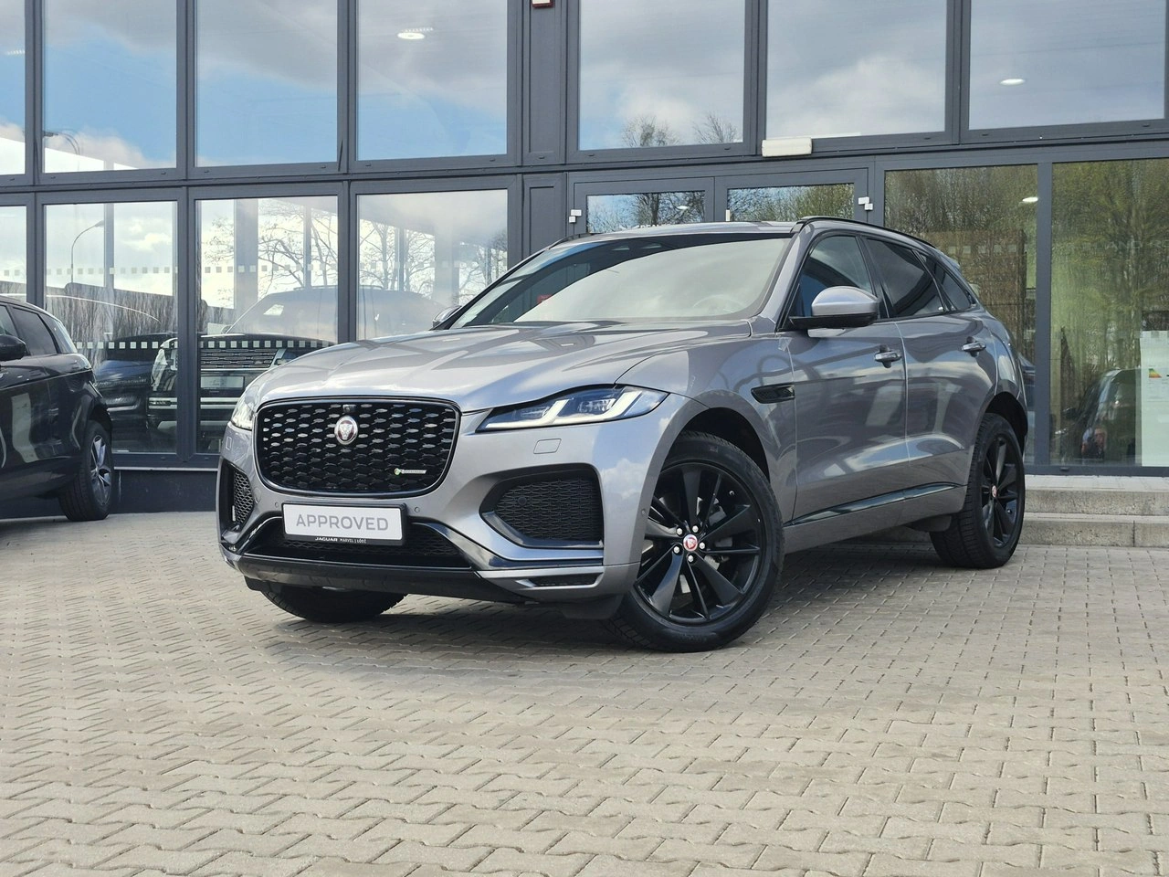 Jaguar F-Pace - Zdjęcie 1