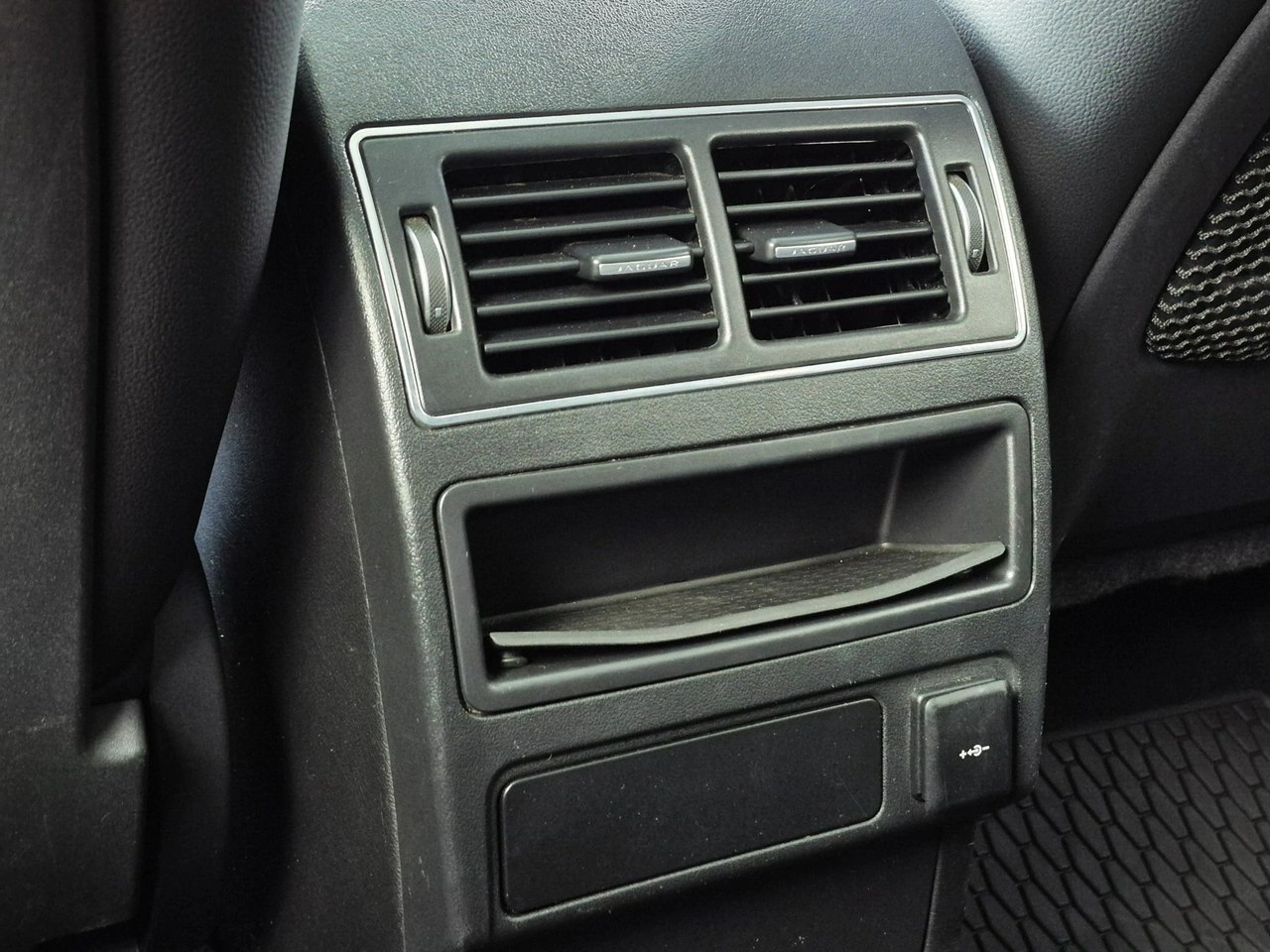 Jaguar F-Pace - Zdjęcie 26