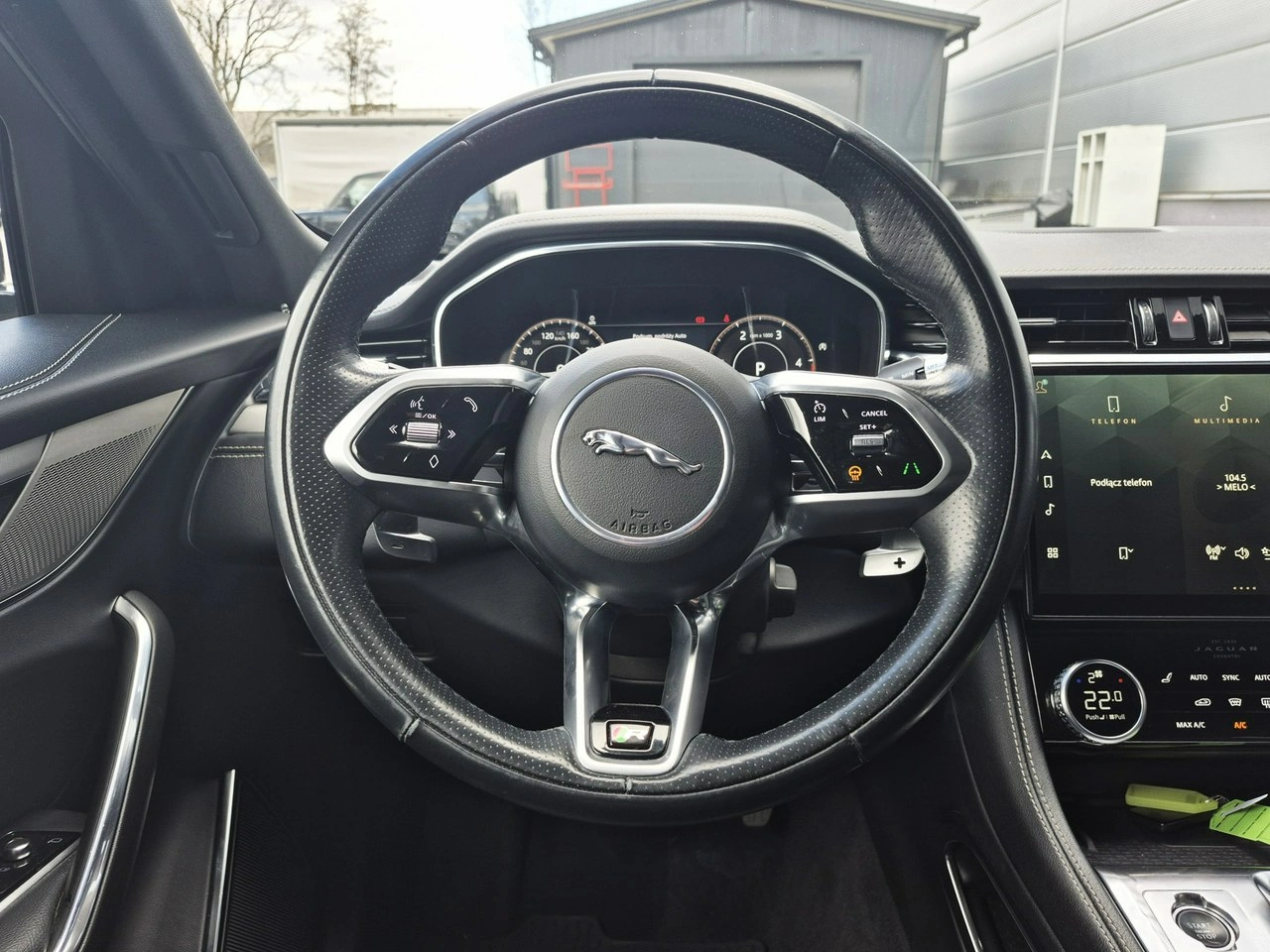 Jaguar F-Pace - Zdjęcie 27