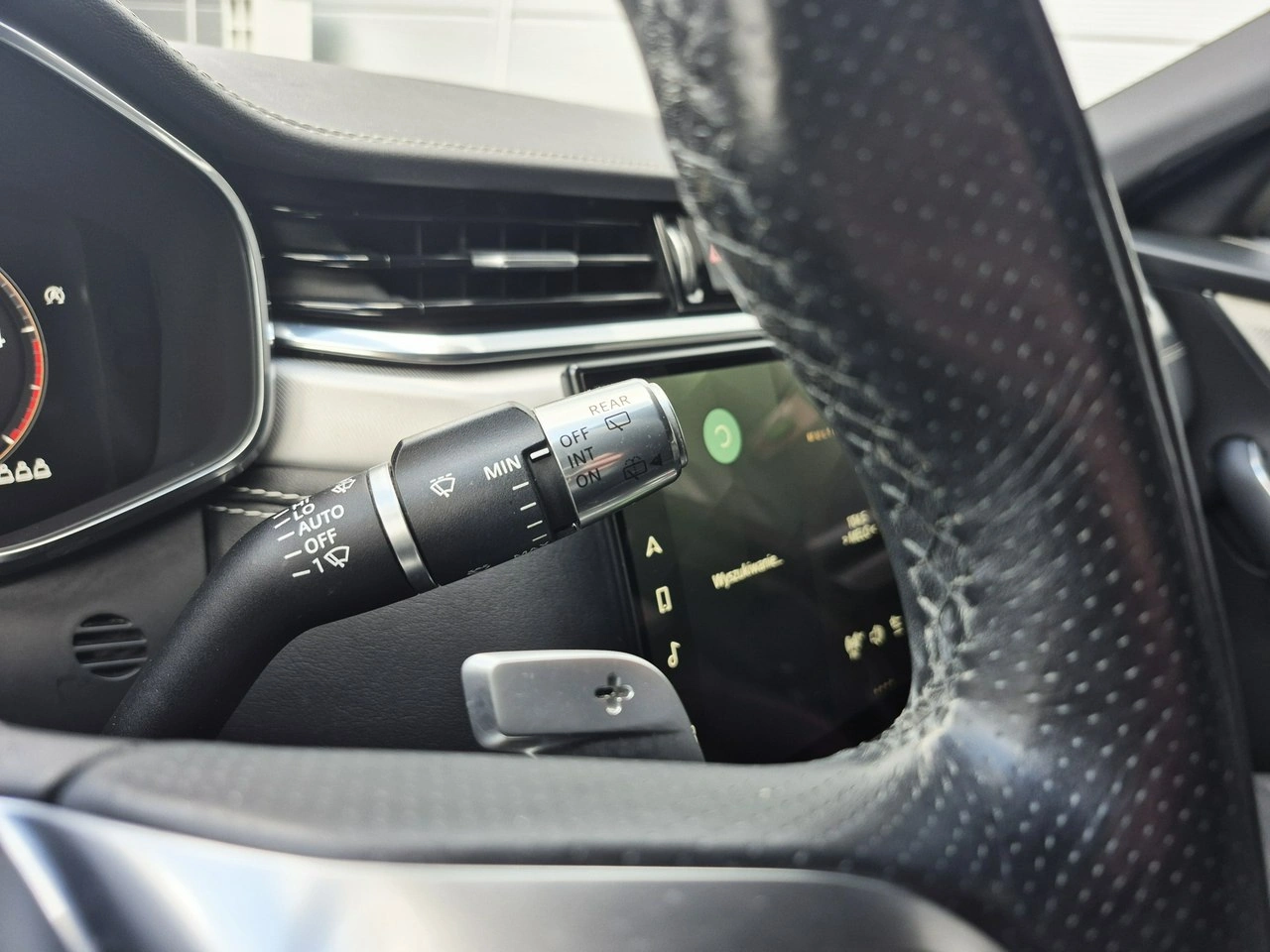 Jaguar F-Pace - Zdjęcie 33