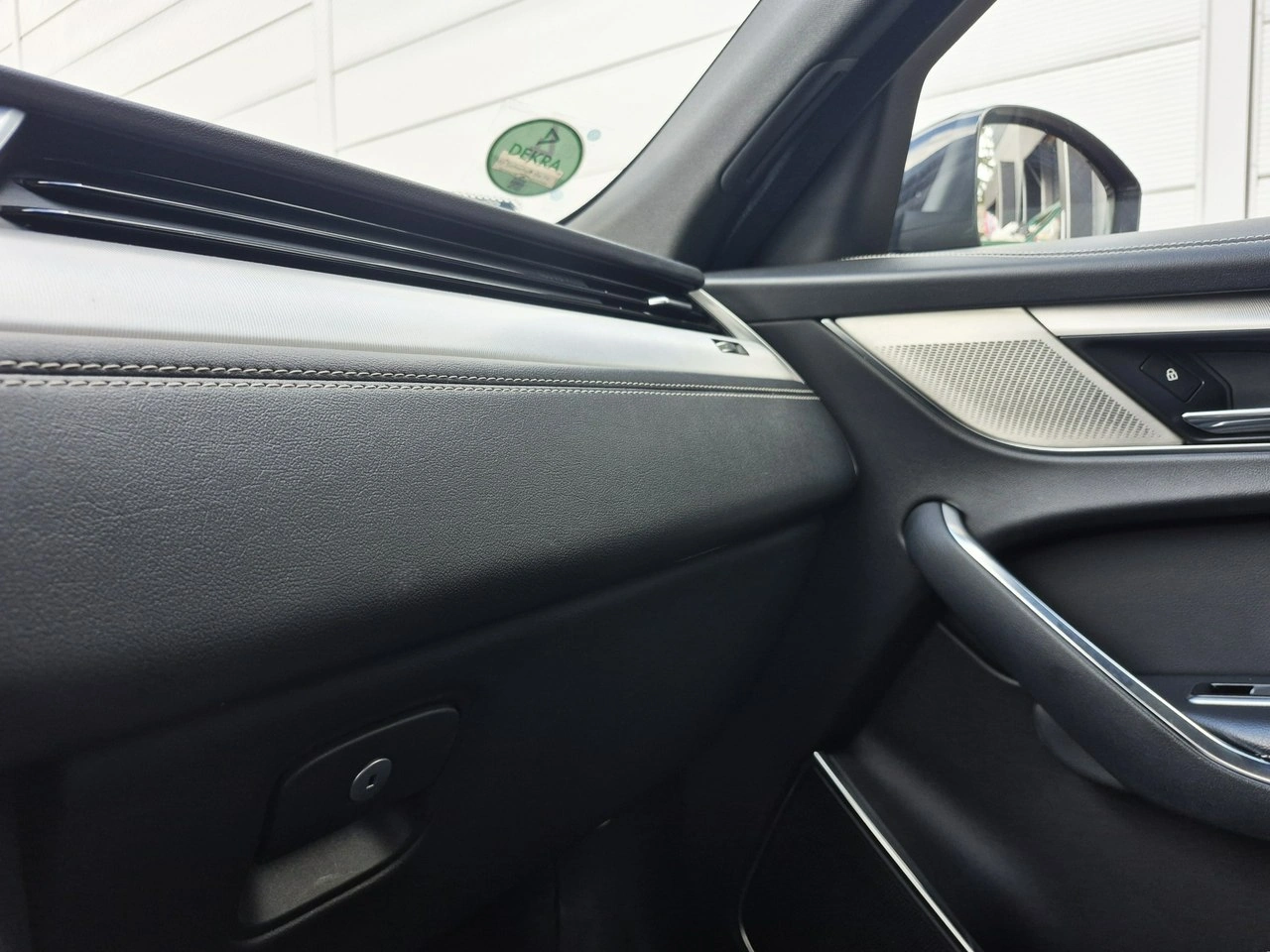 Jaguar F-Pace - Zdjęcie 37