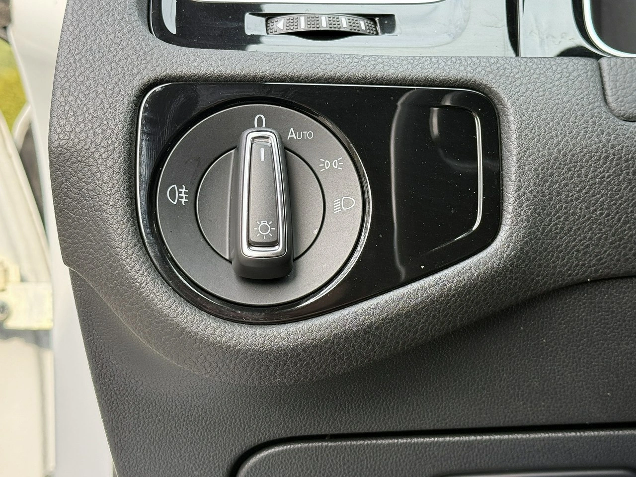 Volkswagen Golf - Zdjęcie 19