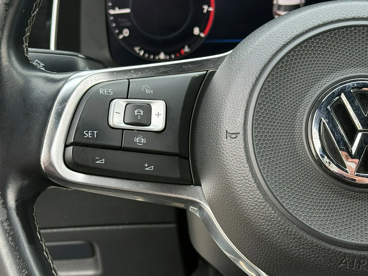 Volkswagen Golf - Zdjęcie 10