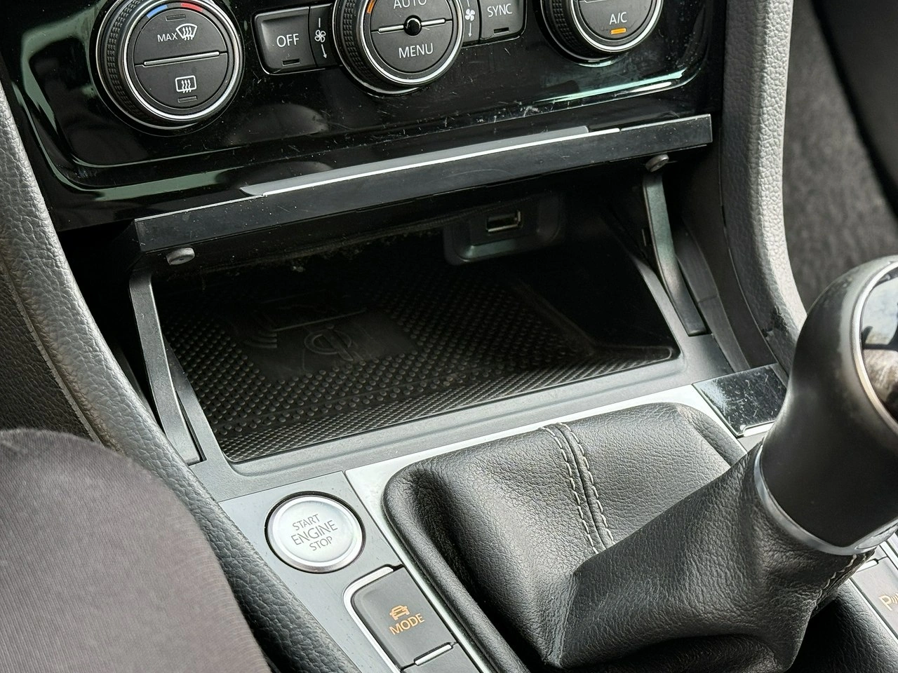 Volkswagen Golf - Zdjęcie 74