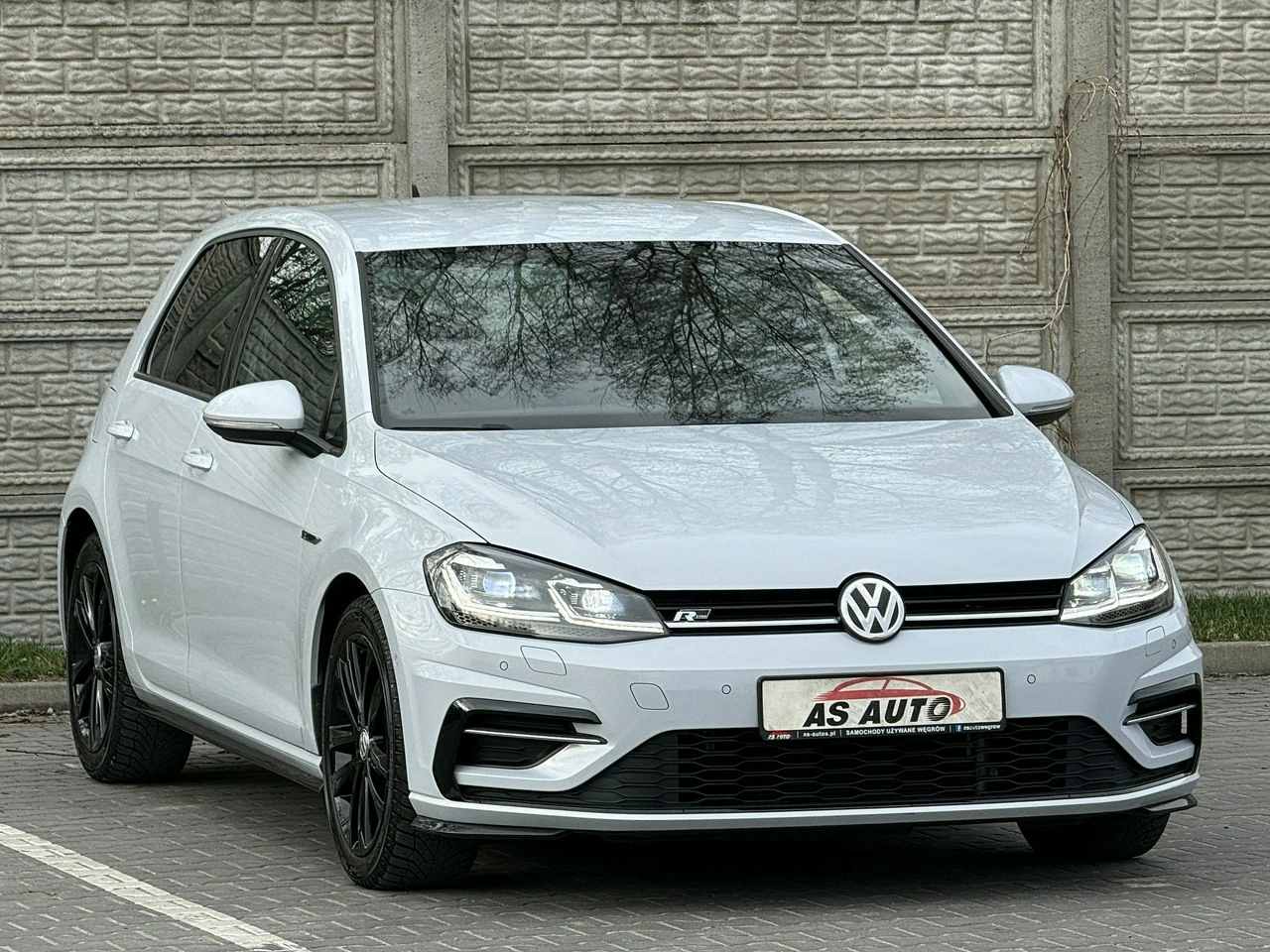 Volkswagen Golf - Zdjęcie 1