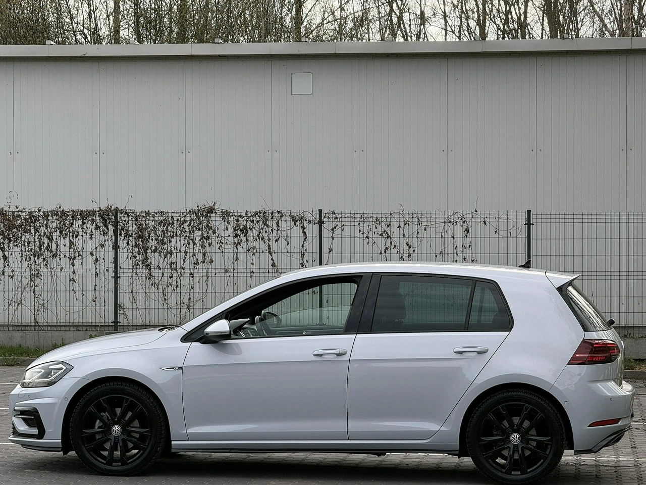 Volkswagen Golf - Zdjęcie 28