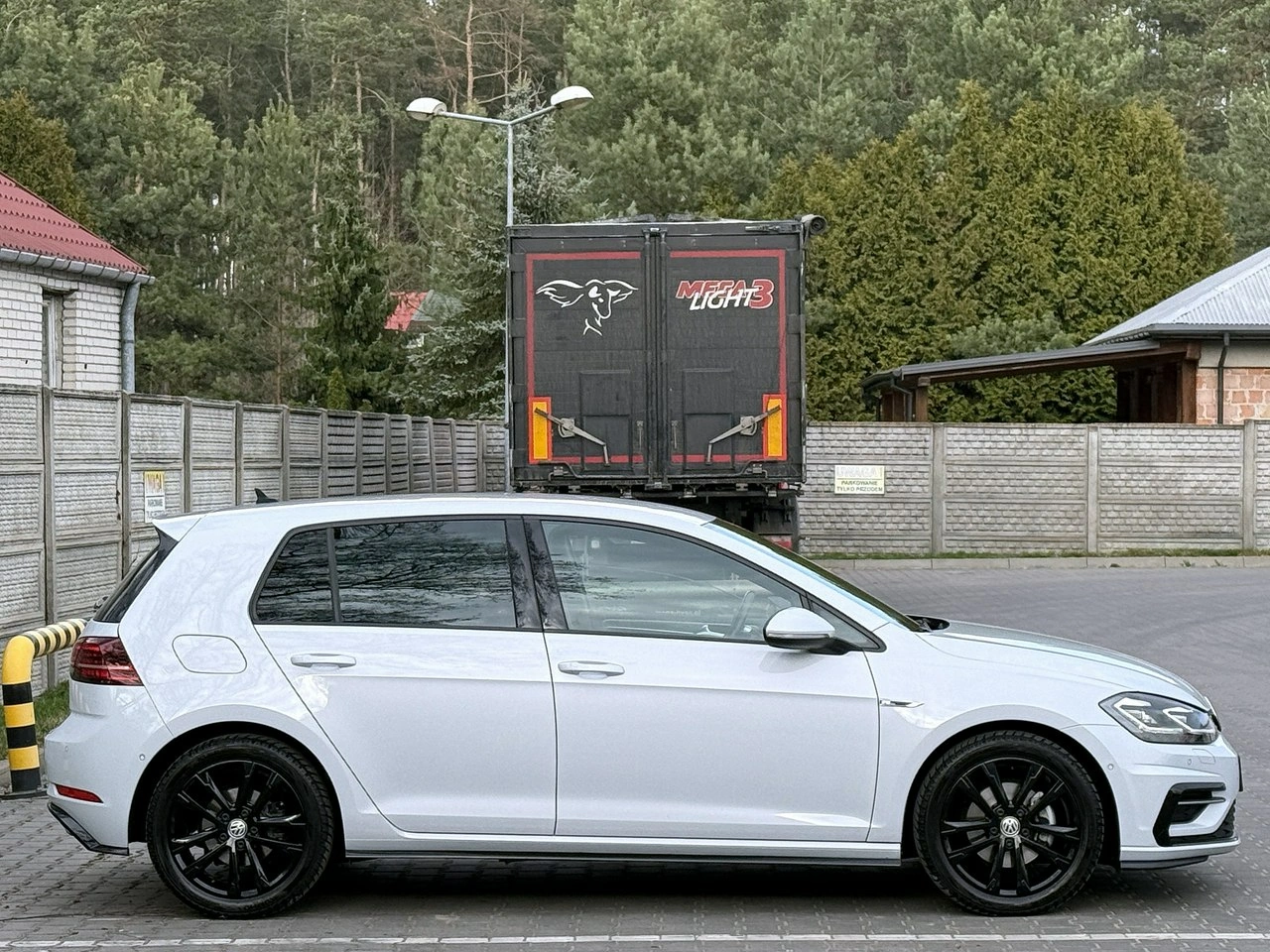 Volkswagen Golf - Zdjęcie 34