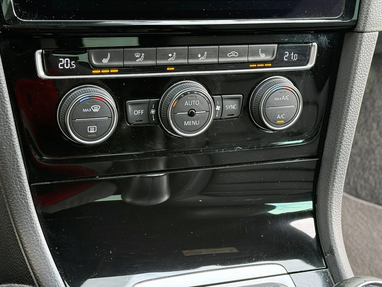 Volkswagen Golf - Zdjęcie 7