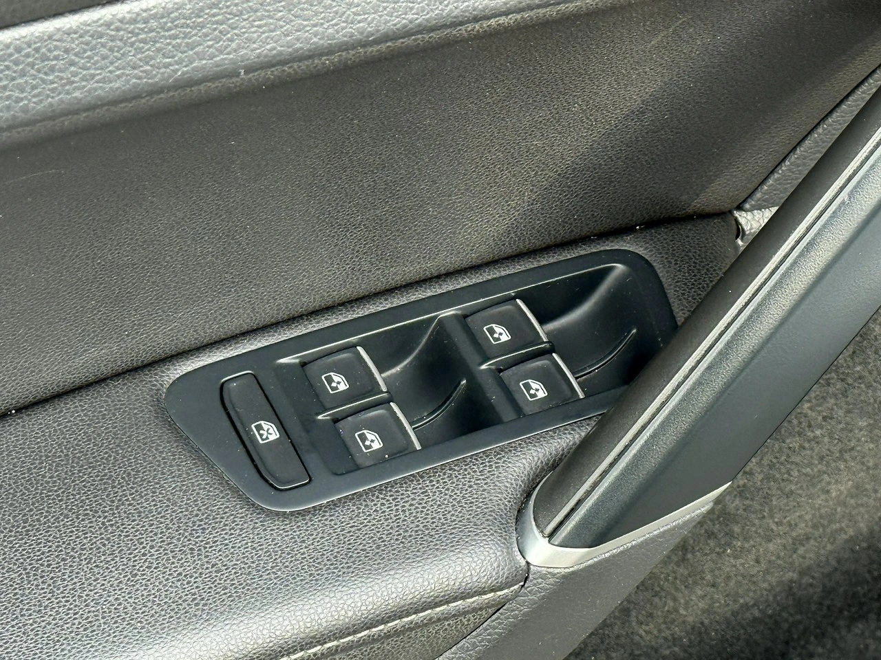 Volkswagen Golf - Zdjęcie 17