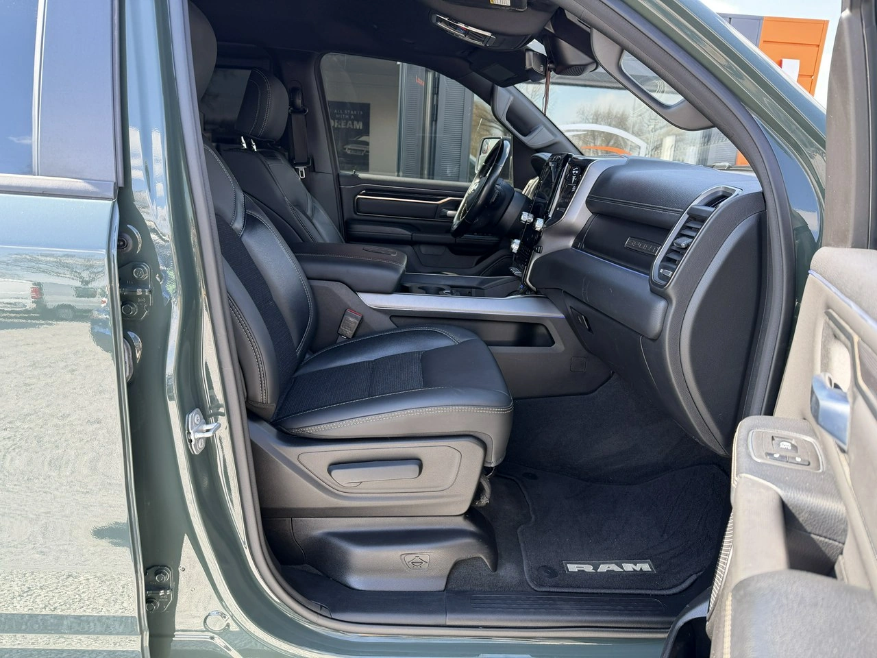 Dodge RAM - Zdjęcie 25