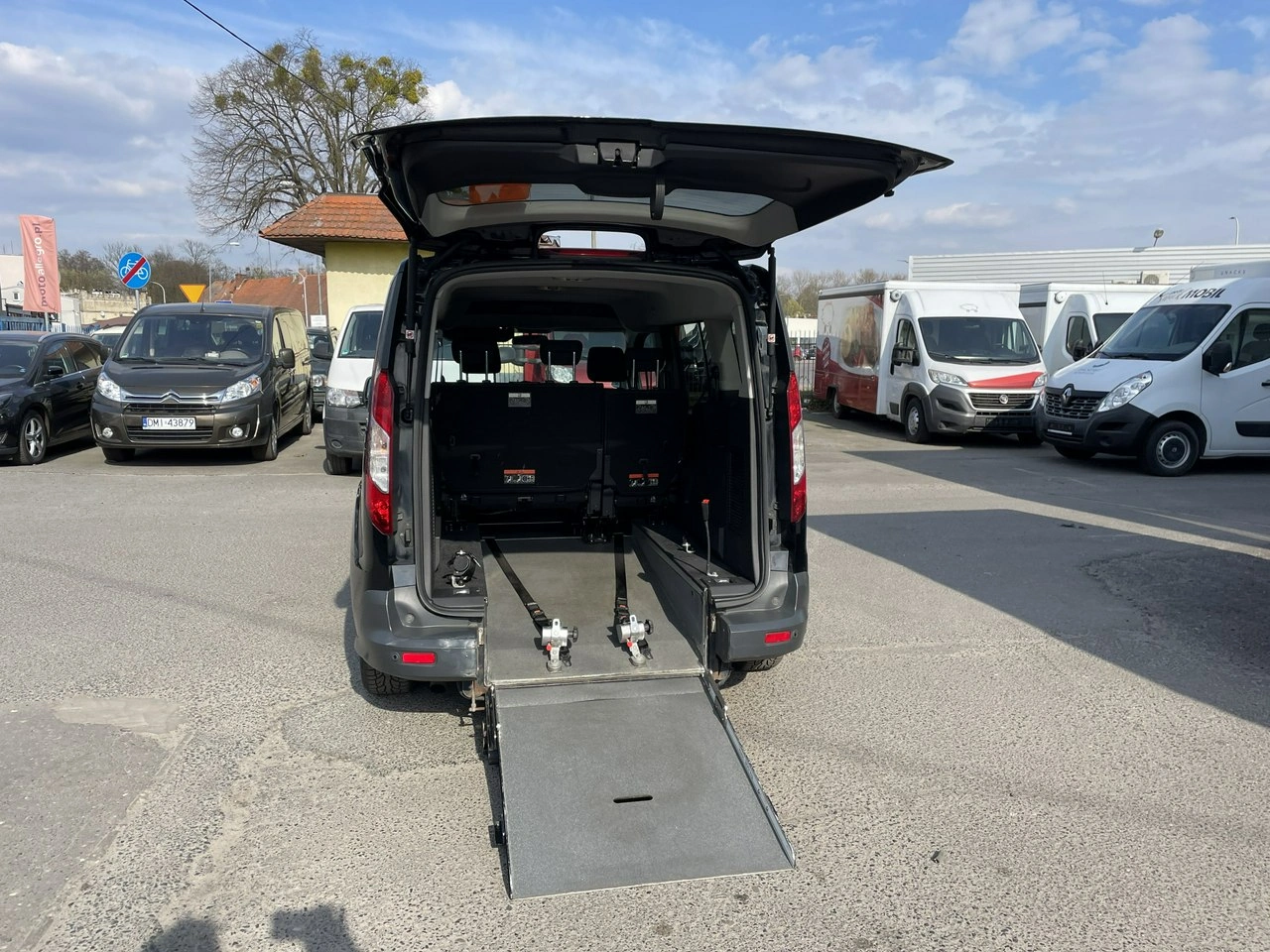 Ford Tourneo Connect - Zdjęcie 10