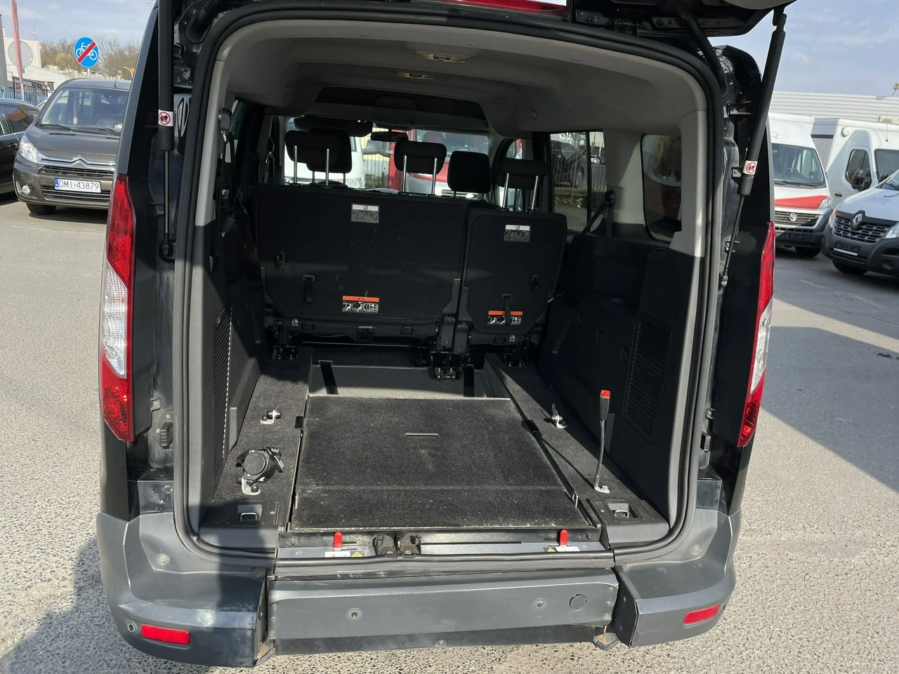 Ford Tourneo Connect - Zdjęcie 13