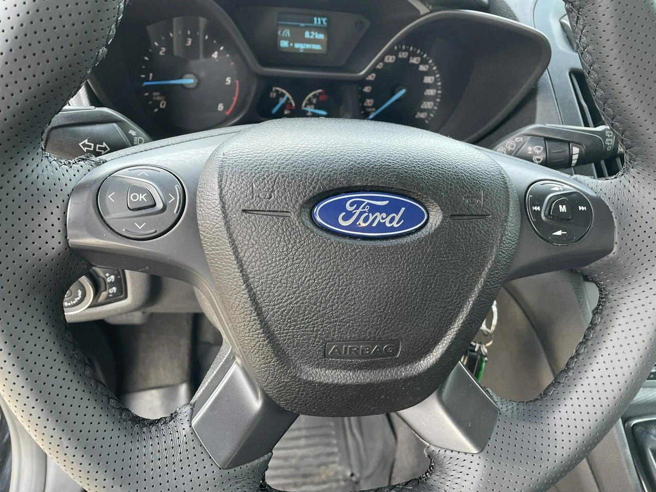 Ford Tourneo Connect - Zdjęcie 17