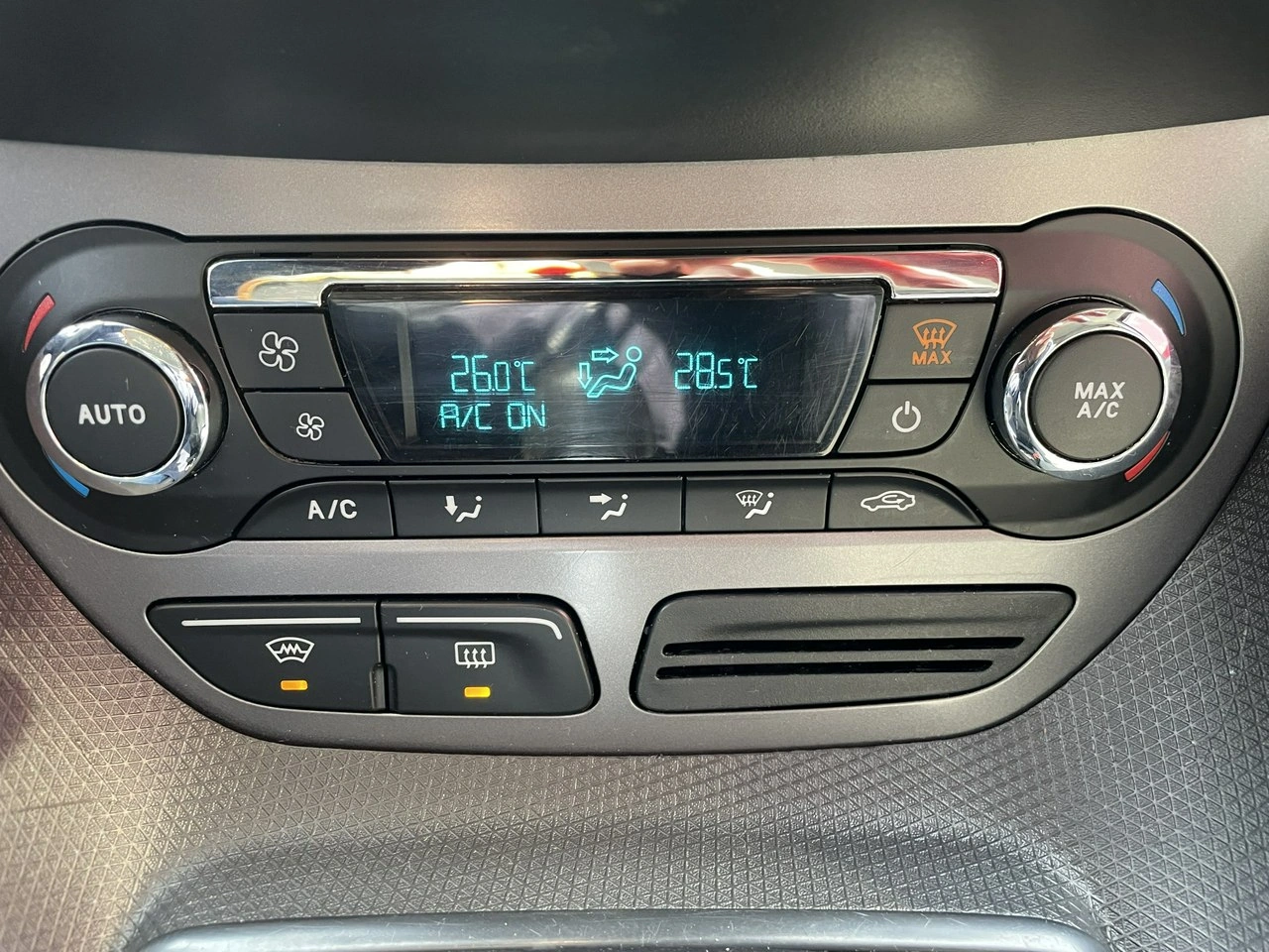 Ford Tourneo Connect - Zdjęcie 20