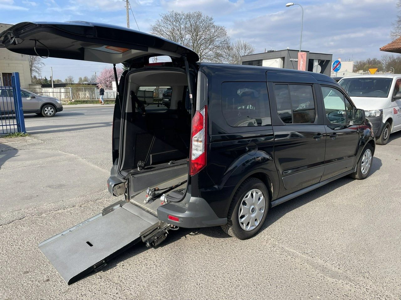 Ford Tourneo Connect - Zdjęcie 30
