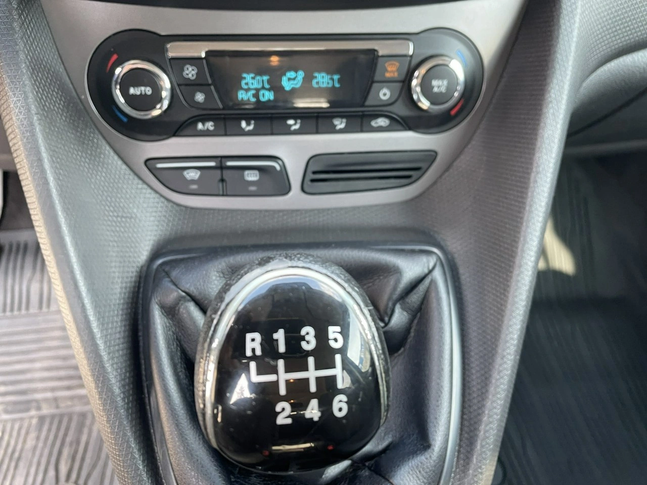 Ford Tourneo Connect - Zdjęcie 5