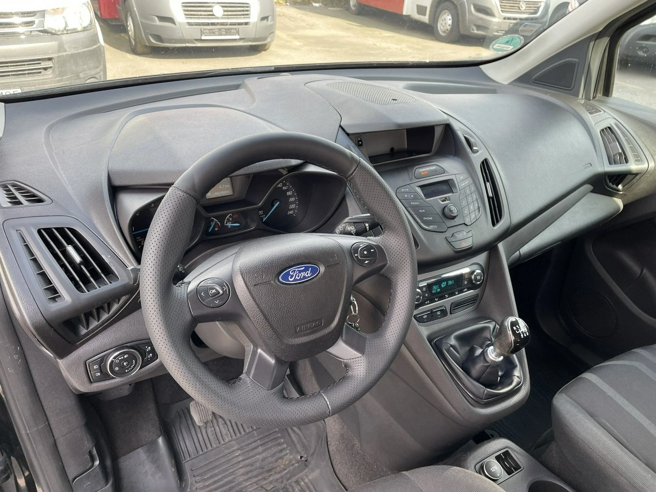 Ford Tourneo Connect - Zdjęcie 8