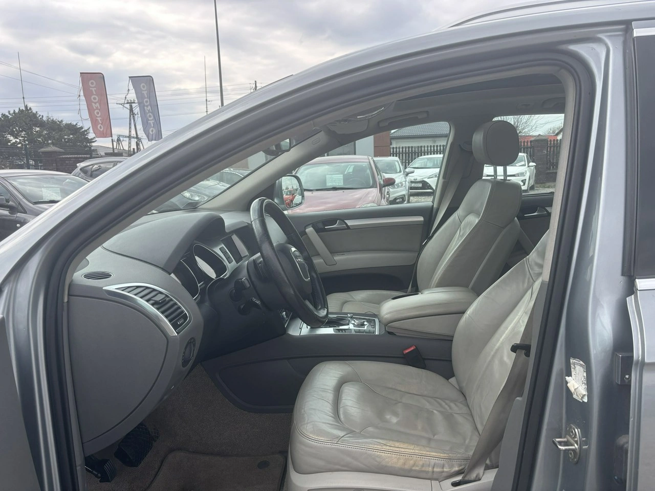 Audi Q7 - Zdjęcie 18