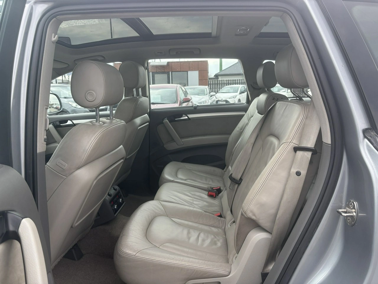 Audi Q7 - Zdjęcie 31