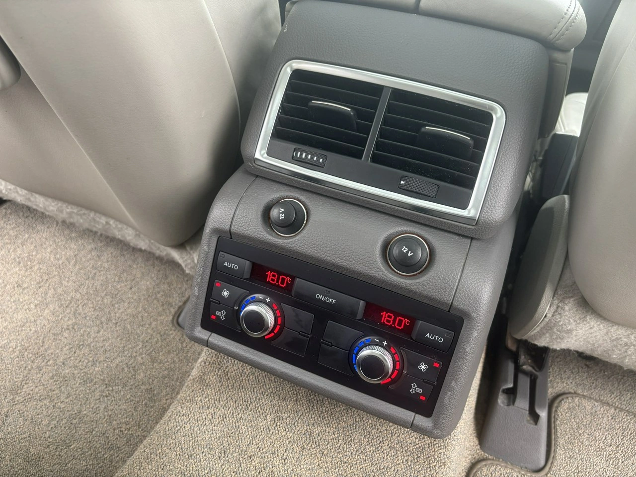 Audi Q7 - Zdjęcie 37