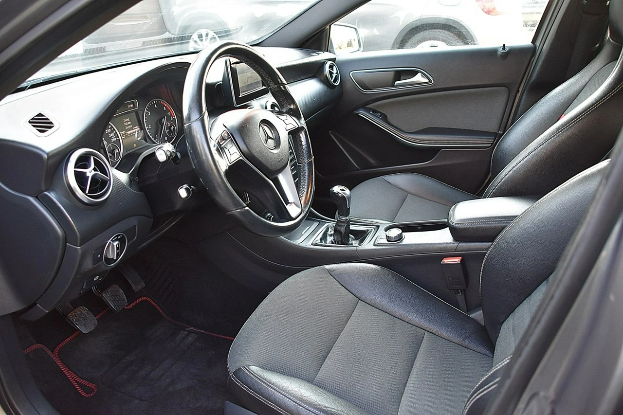 Mercedes A 180 - Zdjęcie 9