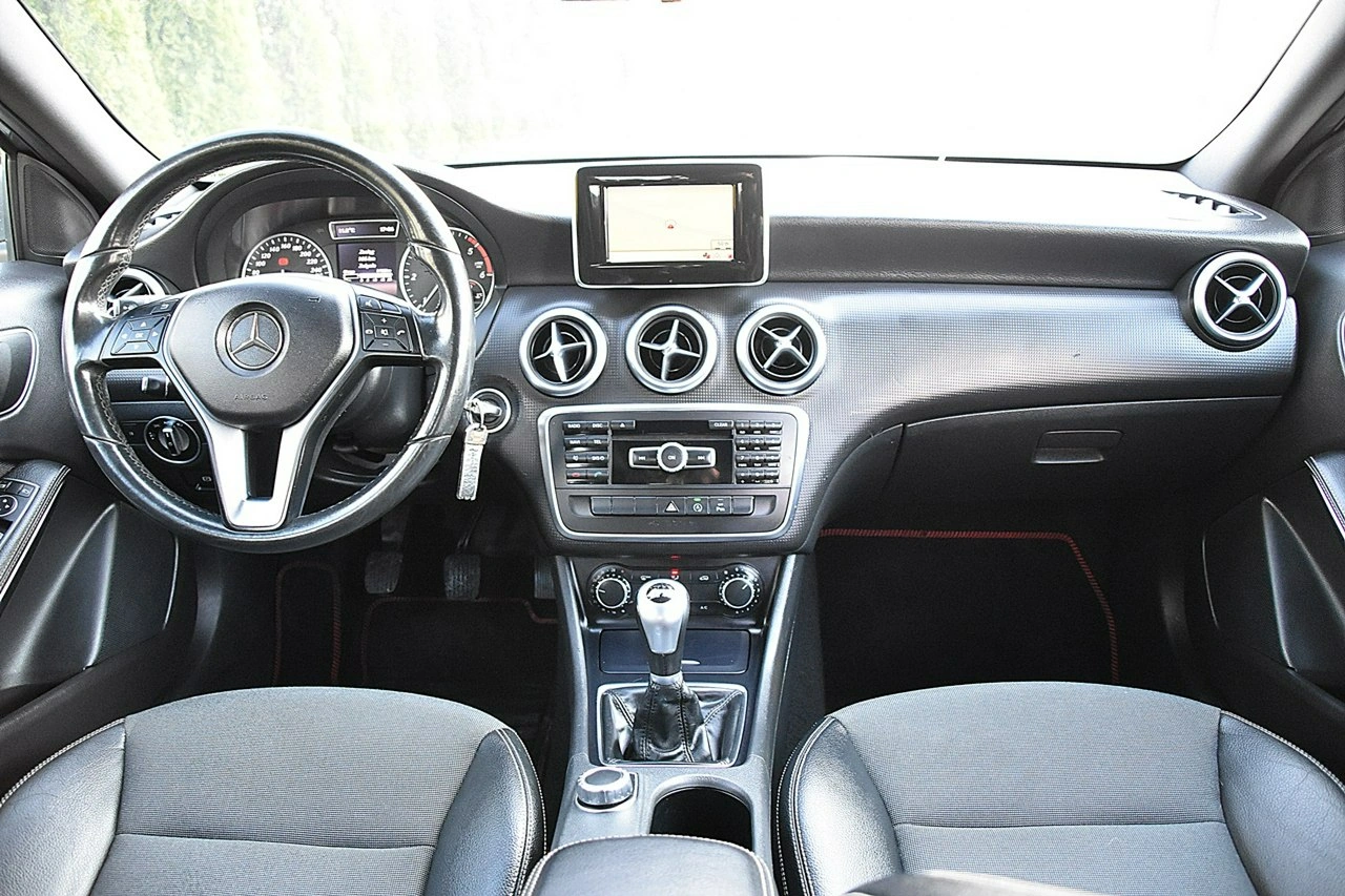 Mercedes A 180 - Zdjęcie 11