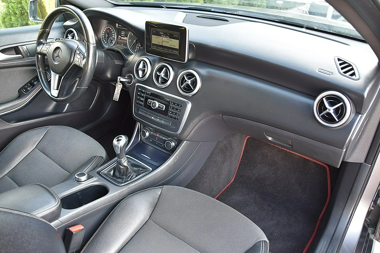 Mercedes A 180 - Zdjęcie 12