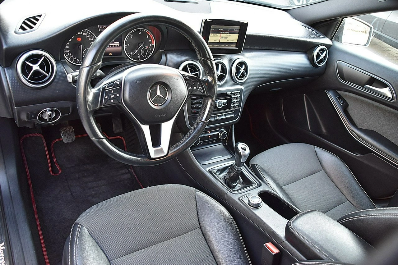 Mercedes A 180 - Zdjęcie 4