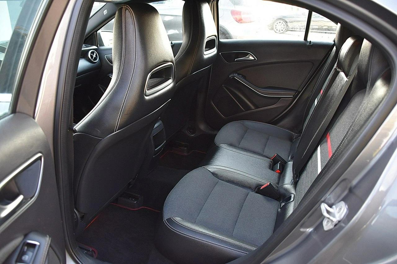 Mercedes A 180 - Zdjęcie 6