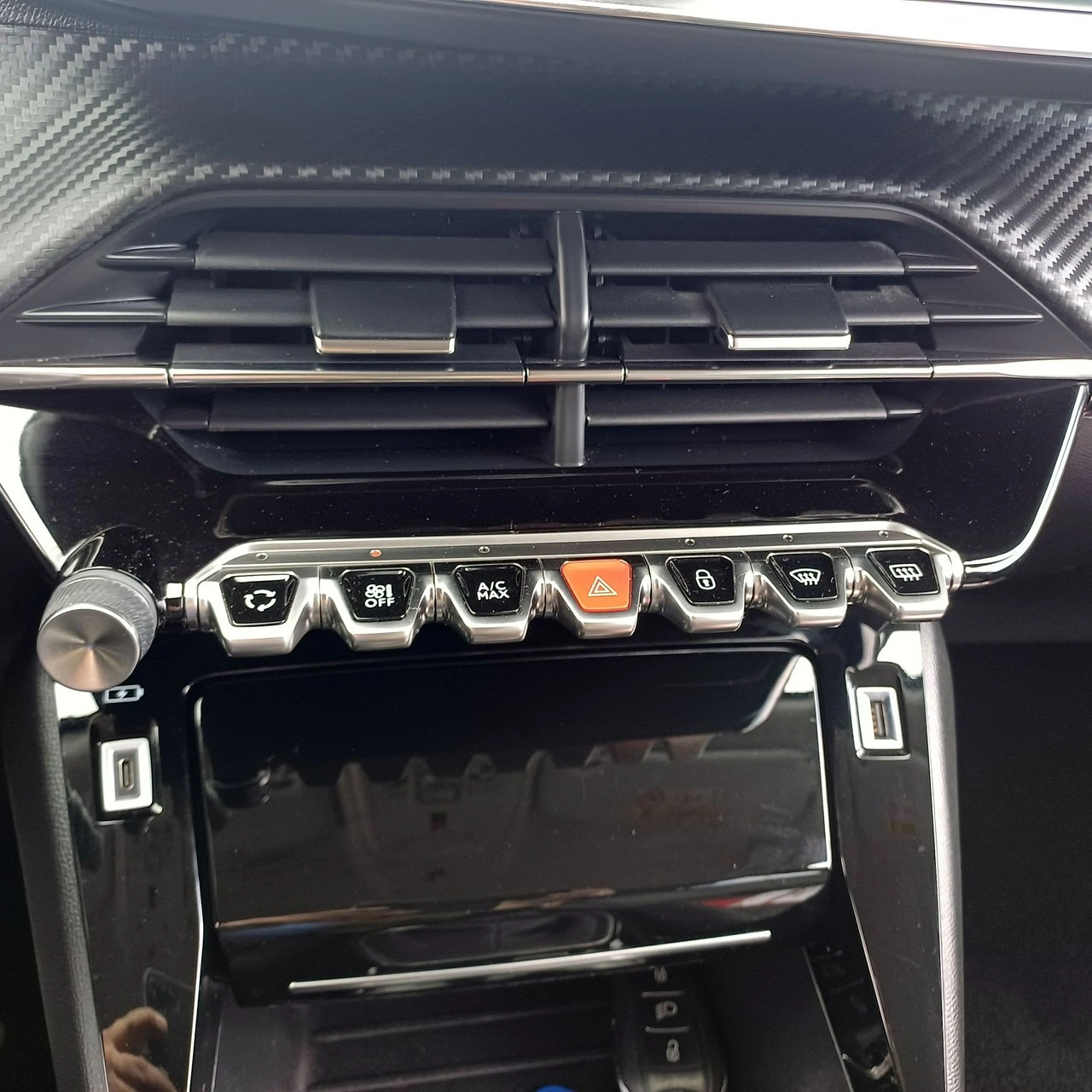 Peugeot 2008 - Zdjęcie 14