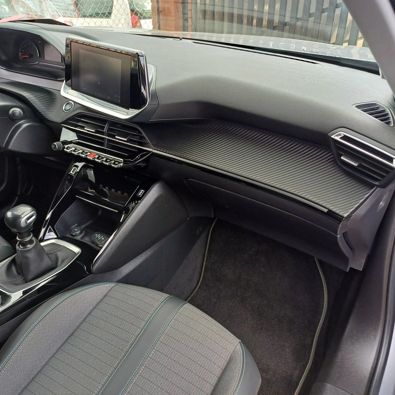 Peugeot 2008 - Zdjęcie 16