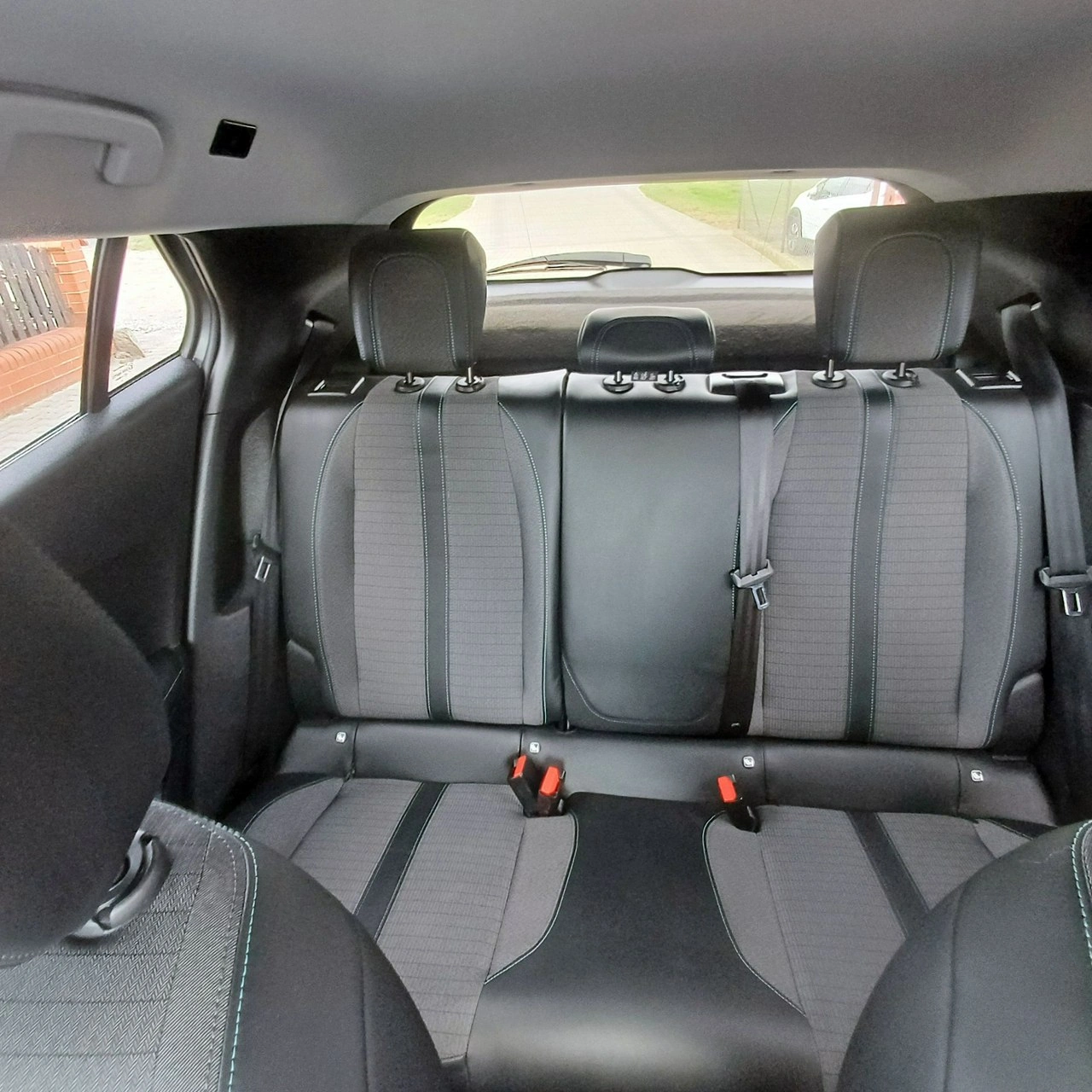 Peugeot 2008 - Zdjęcie 21