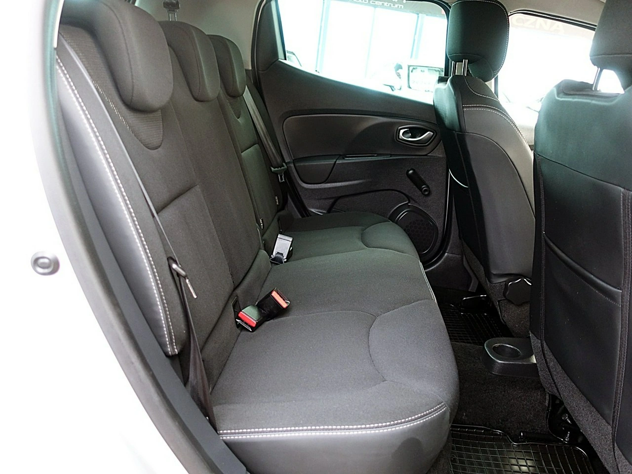 Renault Clio - Zdjęcie 11