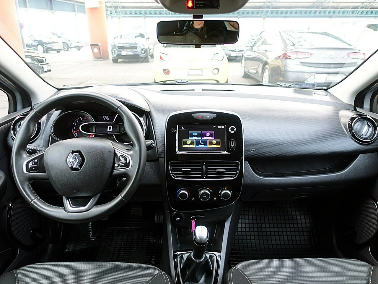 Renault Clio - Zdjęcie 12