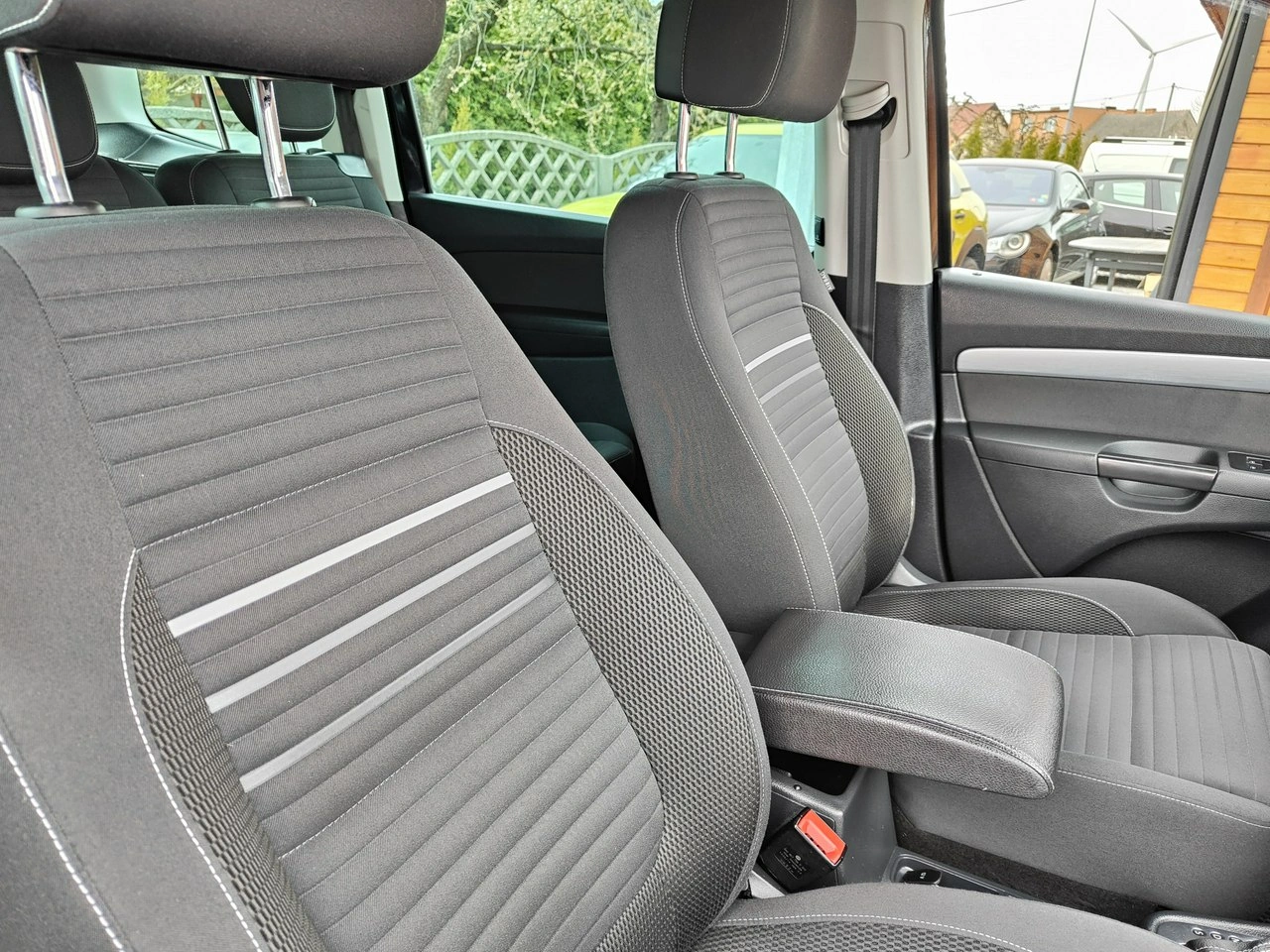 Volkswagen Sharan - Zdjęcie 19