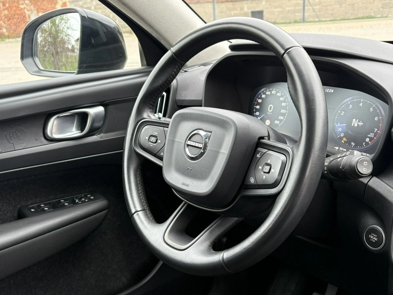 Volvo XC 40 - Zdjęcie 13