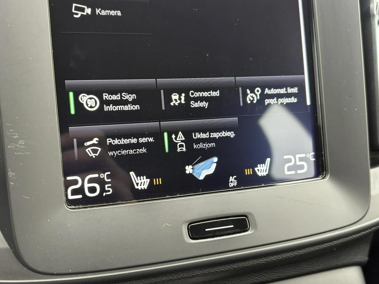 Volvo XC 40 - Zdjęcie 28