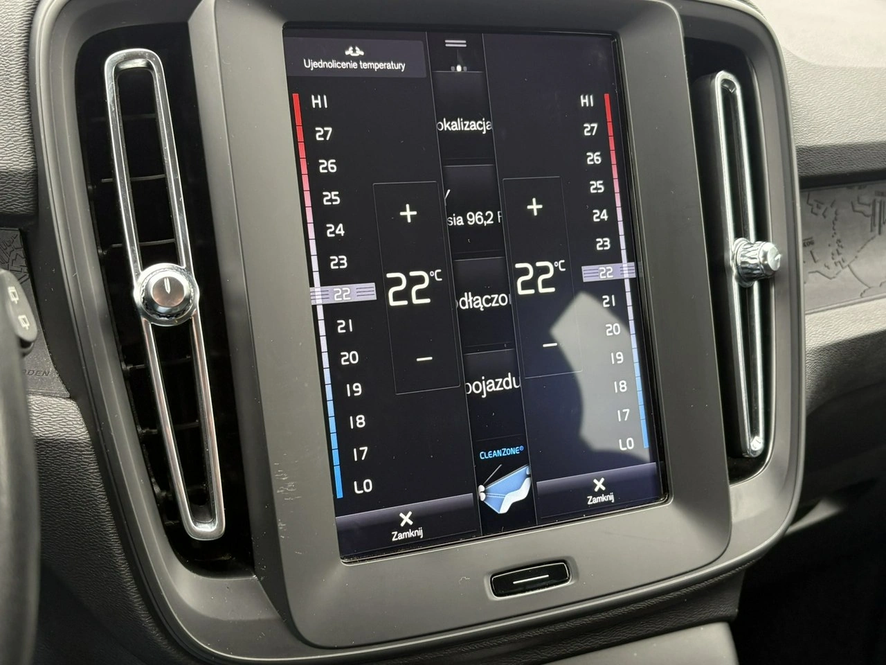 Volvo XC 40 - Zdjęcie 31