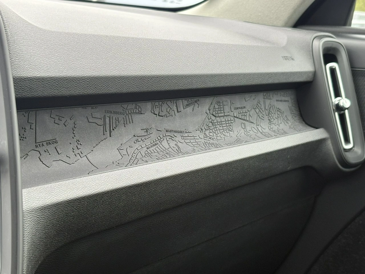 Volvo XC 40 - Zdjęcie 32