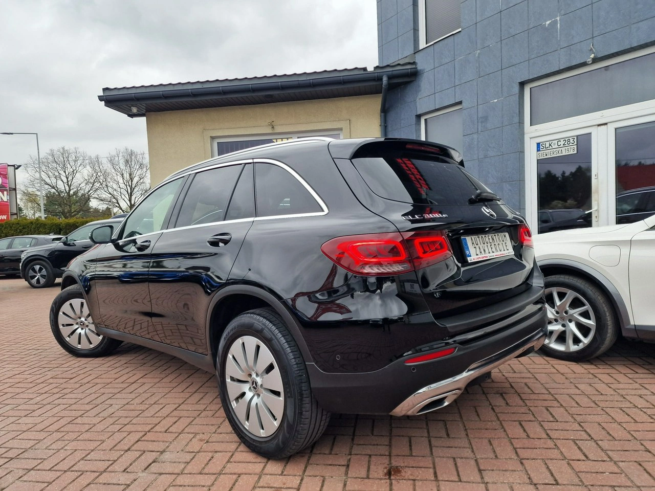 Mercedes GLC 300 - Zdjęcie 8