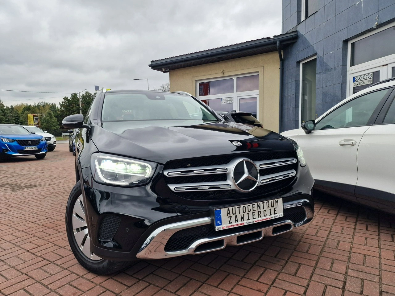 Mercedes GLC 300 - Zdjęcie 12