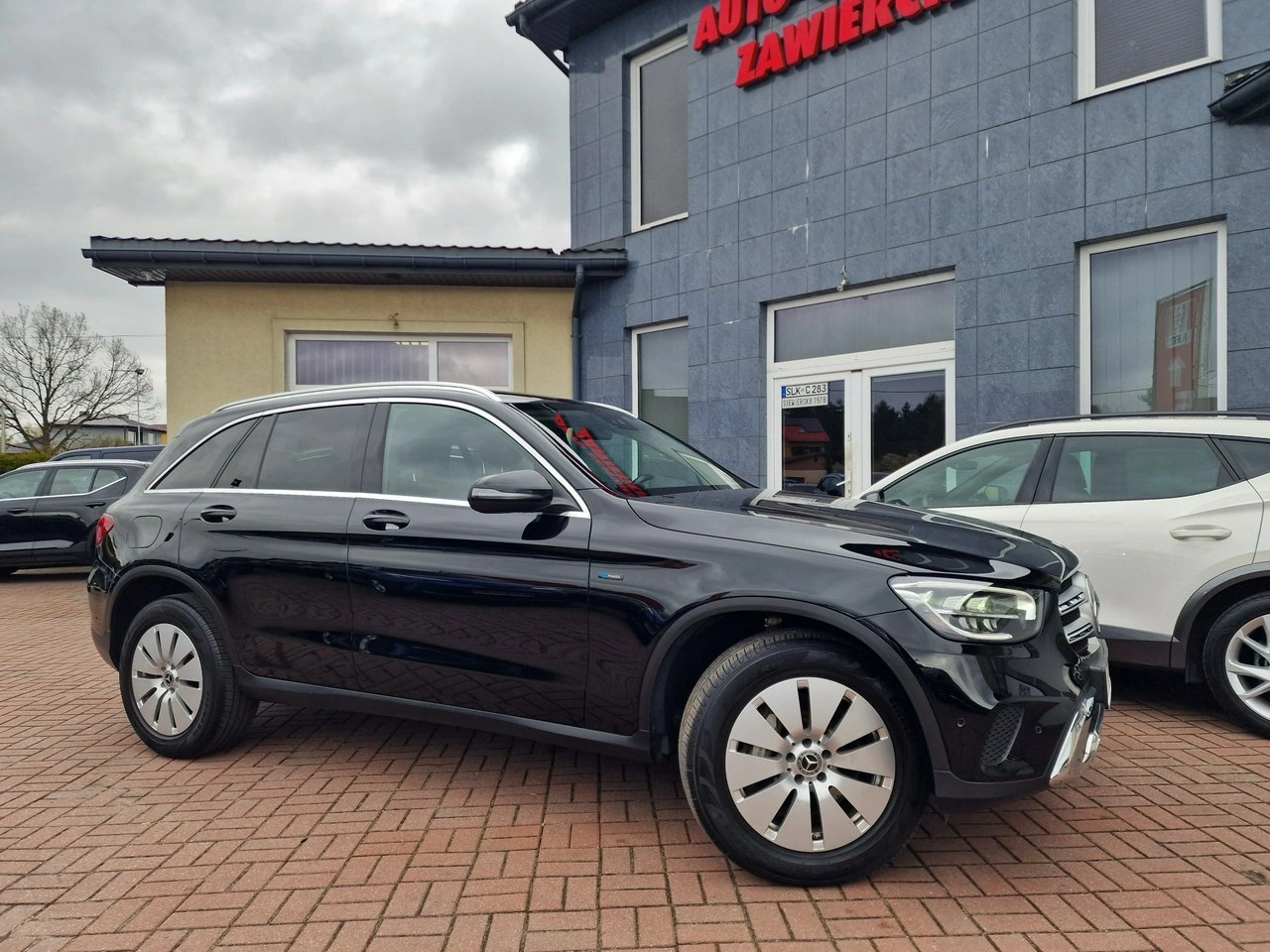 Mercedes GLC 300 - Zdjęcie 13